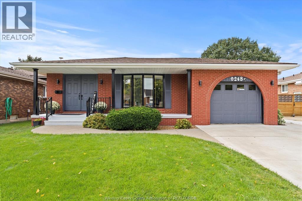 9248 Esplanade Drive, Windsor, ON - Outdoor
