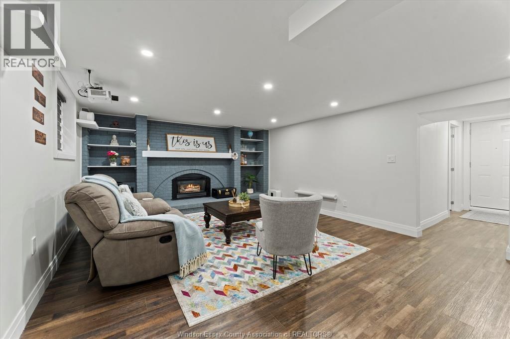 9248 Esplanade Drive, Windsor, ON - Indoor With Fireplace