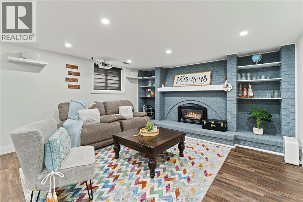 9248 Esplanade Drive, Windsor, ON - Indoor Photo Showing Other Room With Fireplace