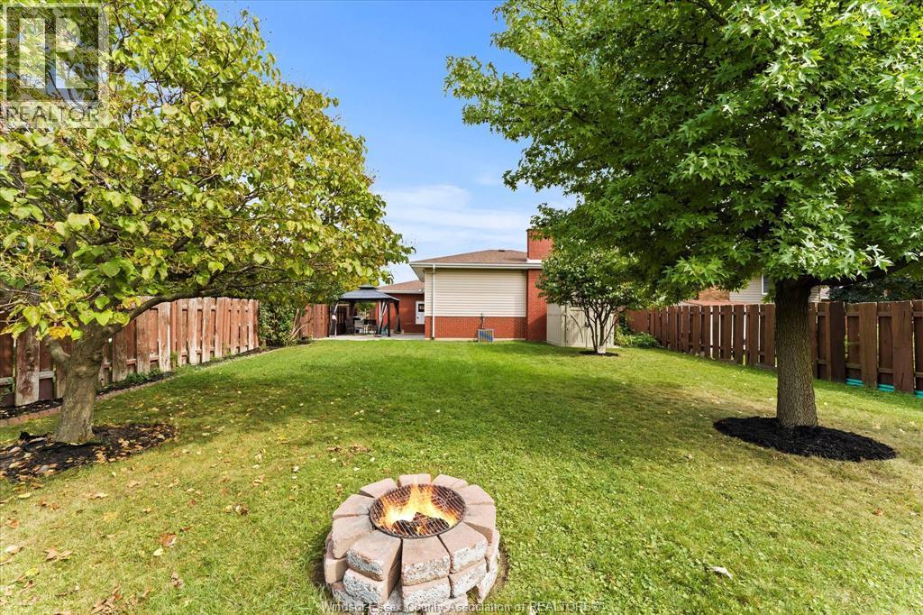 9248 Esplanade Drive, Windsor, ON - Outdoor With Backyard