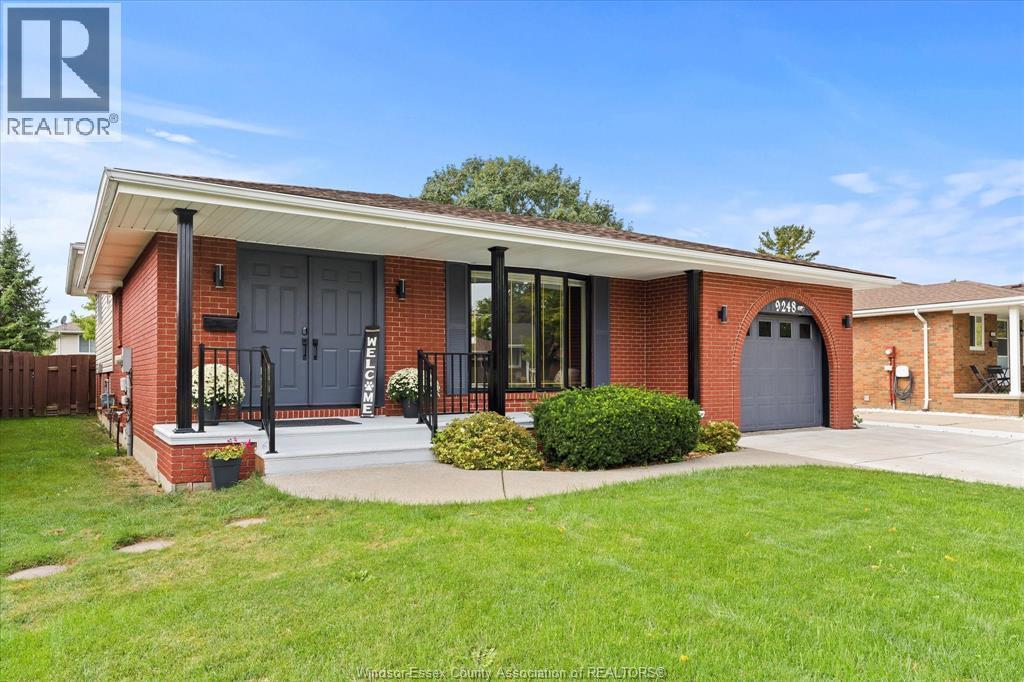 9248 Esplanade Drive, Windsor, ON - Outdoor