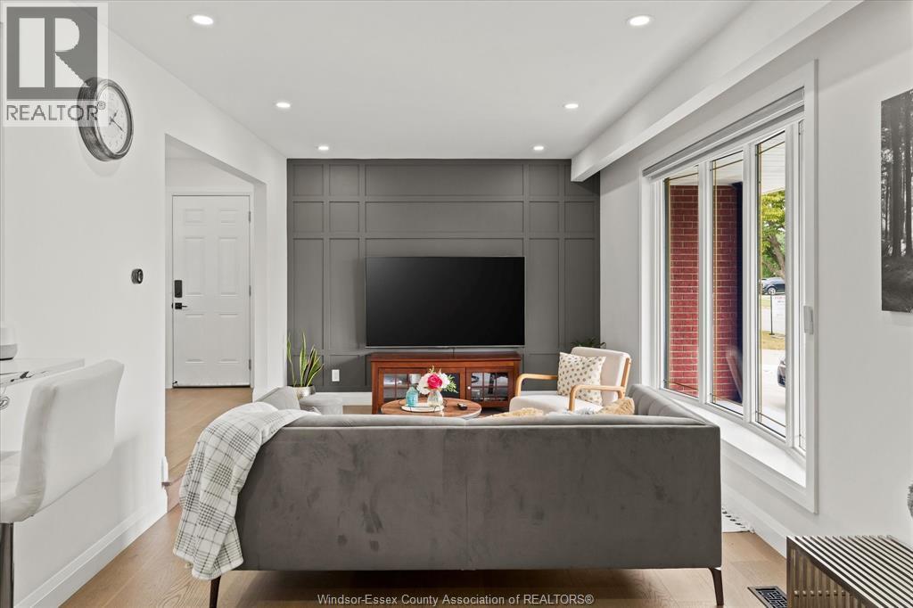 9248 Esplanade Drive, Windsor, ON - Indoor Photo Showing Other Room