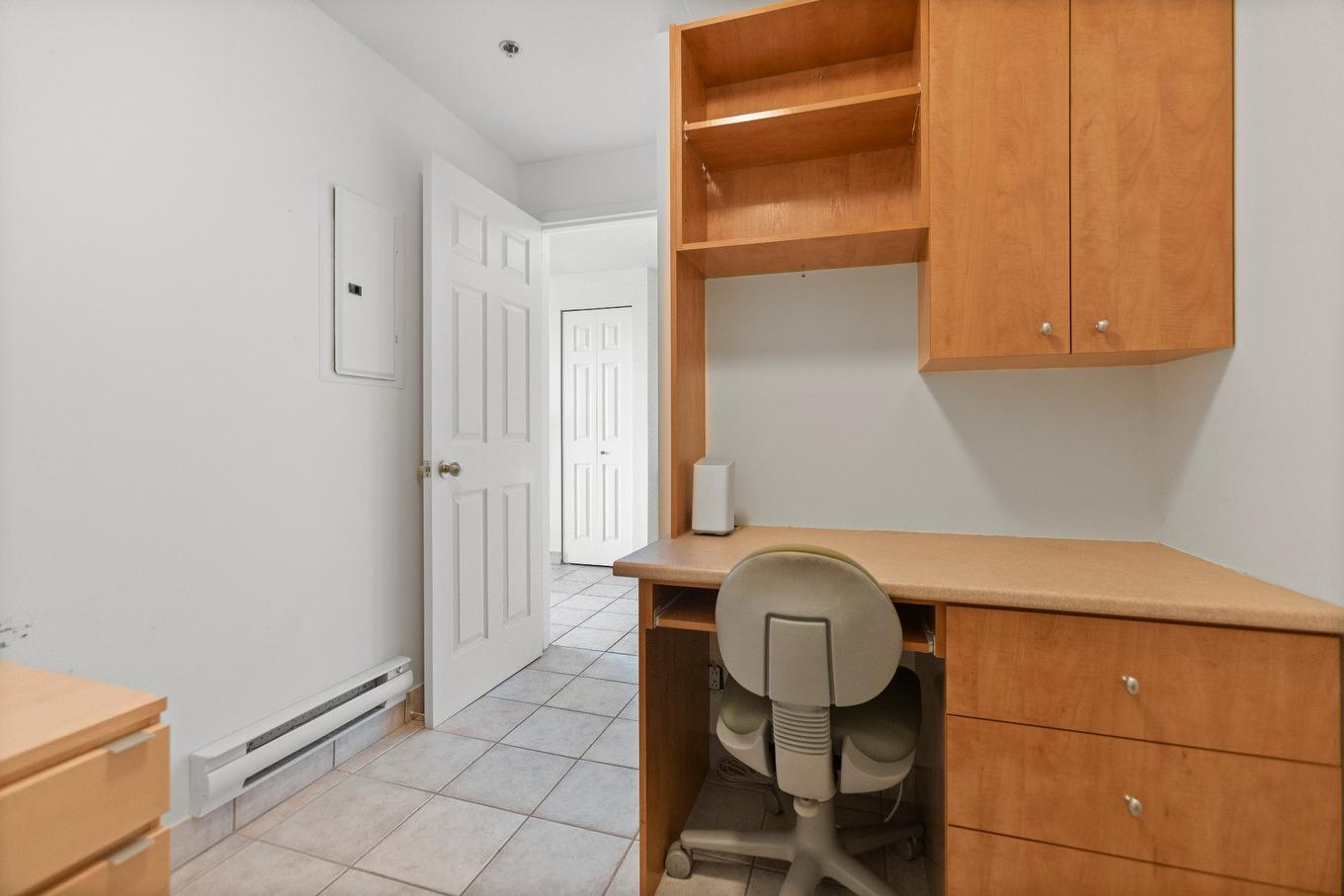 Bureau - 717-18 Ch. Du Bord-Du-Lac-Lakeshore, Pointe-Claire, QC - Indoor Photo Showing Office