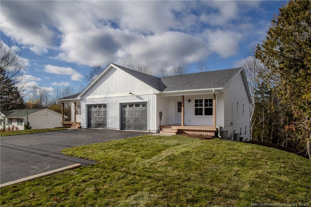 331 Hampton Rd, Quispamsis, NB