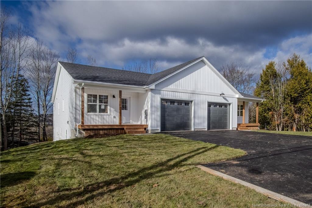 329 Hampton Rd, Quispamsis, NB