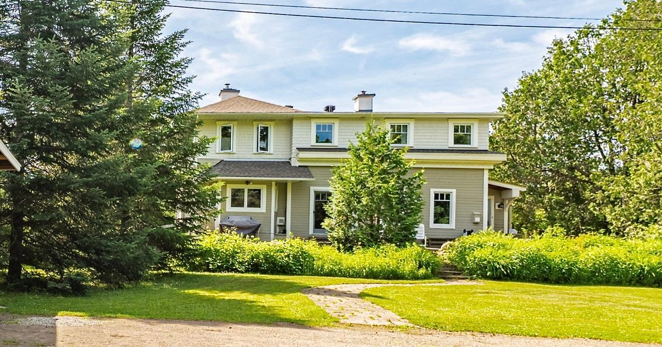 Back facade - 169 Ch. Du Tour-Du-Lac, Sainte-Agathe-Des-Monts, QC - Outdoor With Facade