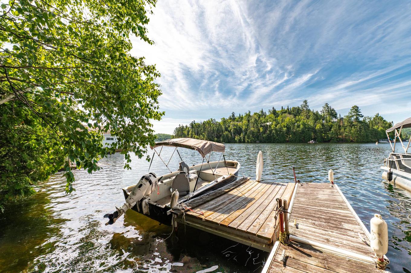 Access to a body of water - 169 Ch. Du Tour-Du-Lac, Sainte-Agathe-Des-Monts, QC - Outdoor With Body Of Water