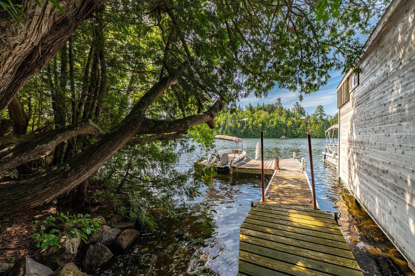 Access to a body of water - 169 Ch. Du Tour-Du-Lac, Sainte-Agathe-Des-Monts, QC - Outdoor With Body Of Water