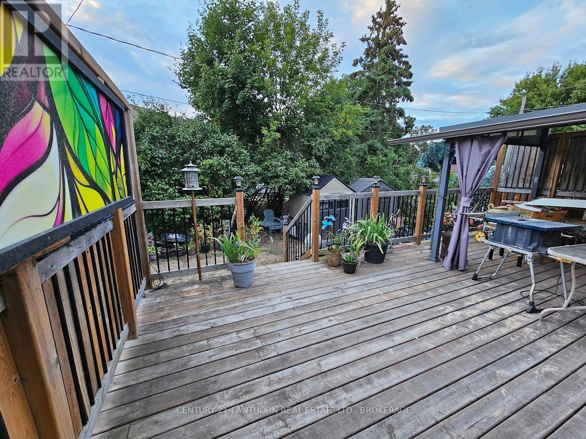 197 King Street, Greater Napanee (Greater Napanee), ON - Outdoor With Deck Patio Veranda With Exterior