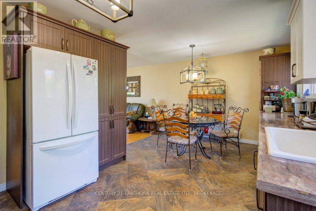 197 King Street, Greater Napanee (Greater Napanee), ON - Indoor Photo Showing Dining Room