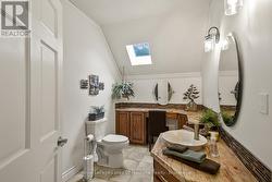 upper level 3-piece ensuite -