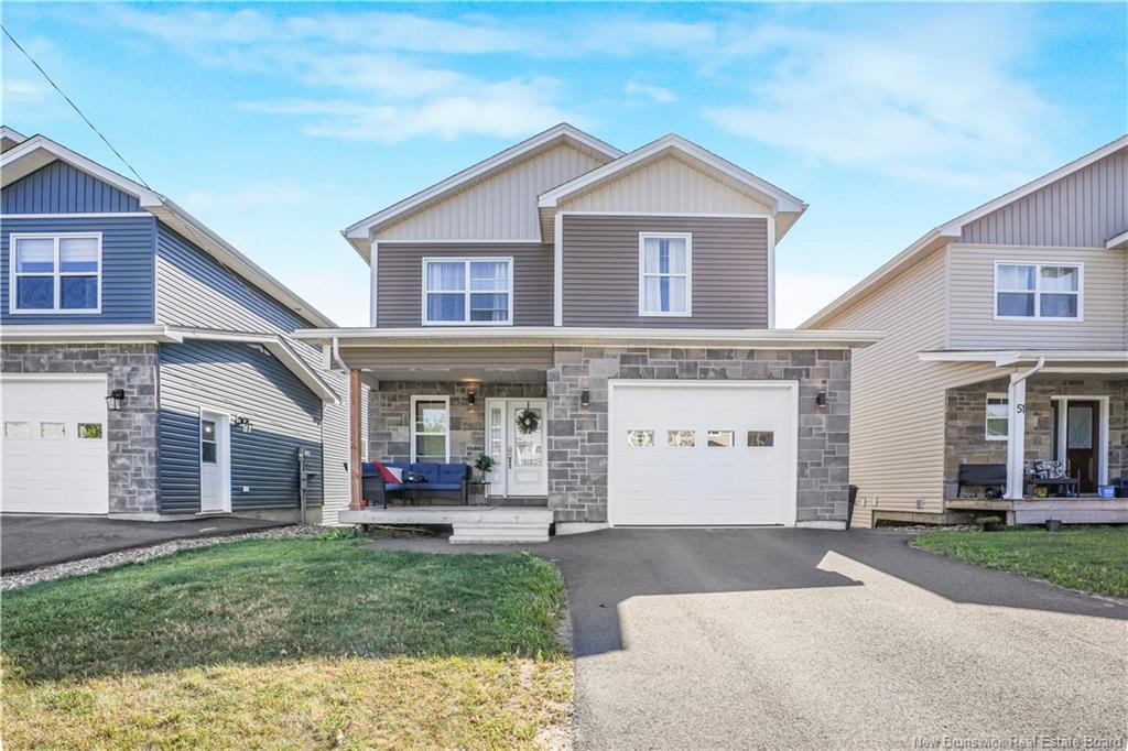 45 Weavers Wy, Fredericton, NB