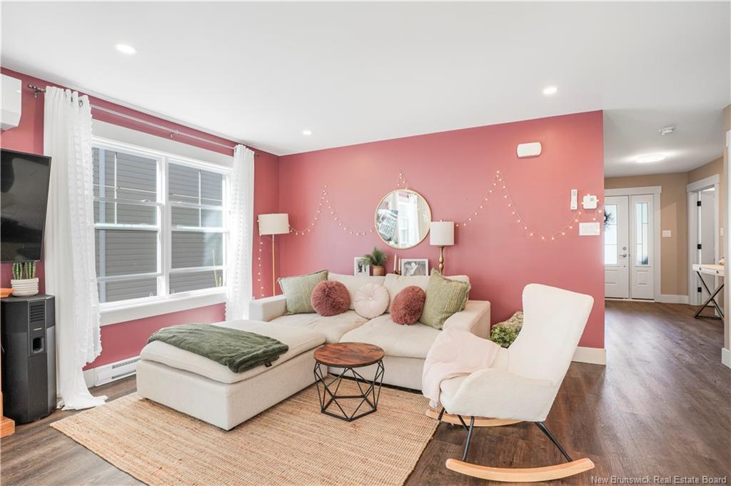 45 Weavers Wy, Fredericton, NB