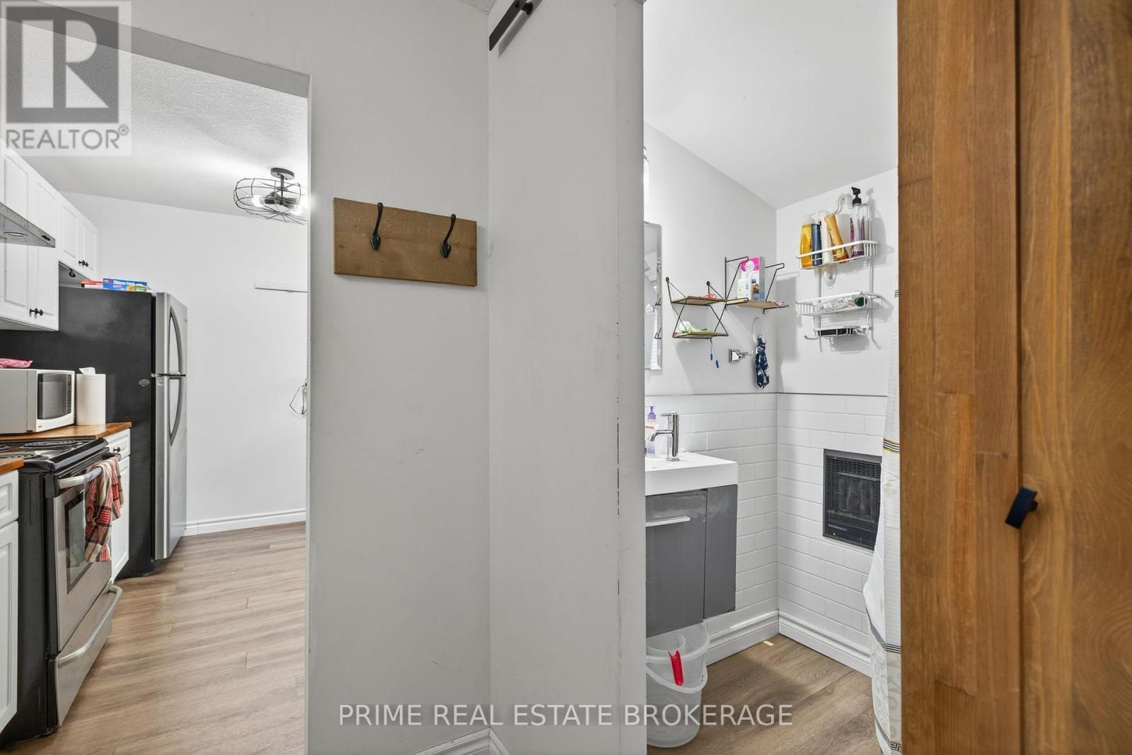 38 Hincks Street, St. Thomas, ON - Indoor Photo Showing Other Room