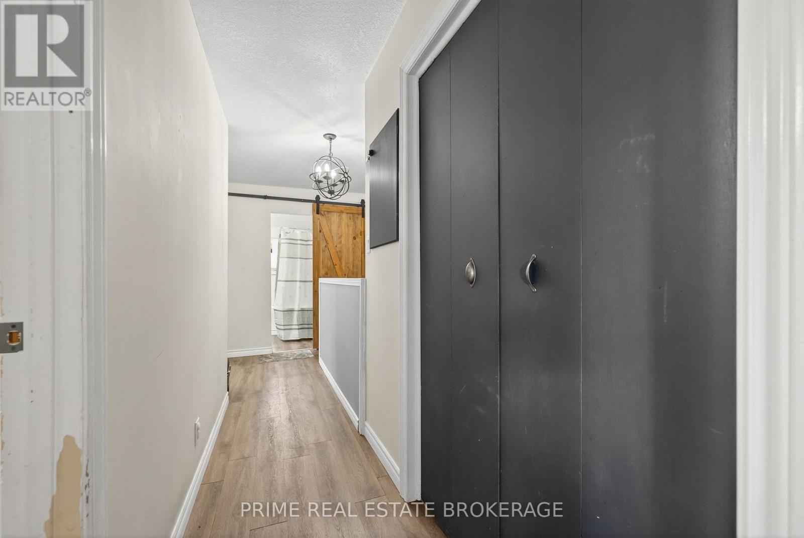 38 Hincks Street, St. Thomas, ON - Indoor Photo Showing Other Room