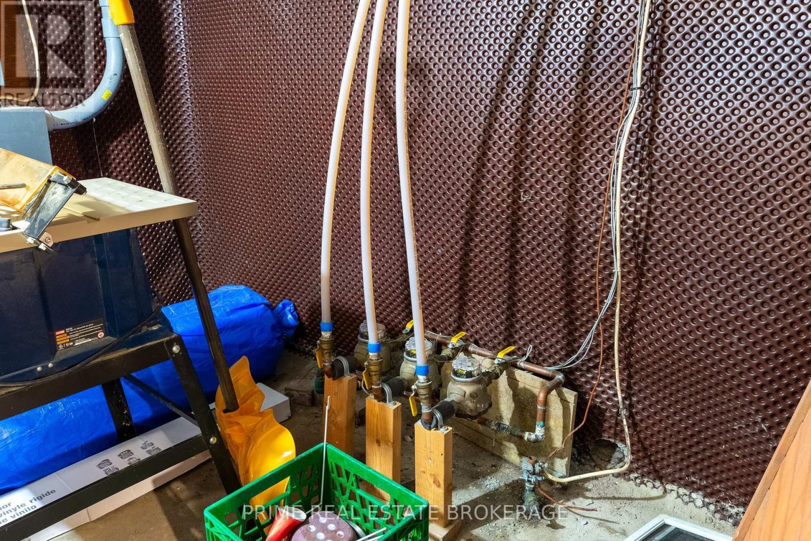 38 Hincks Street, St. Thomas, ON - Outdoor With Deck Patio Veranda With Exterior