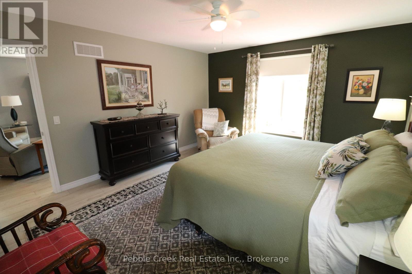 61 Lake Breeze Drive, Ashfield-Colborne-Wawanosh (Colborne), ON - Indoor Photo Showing Bedroom