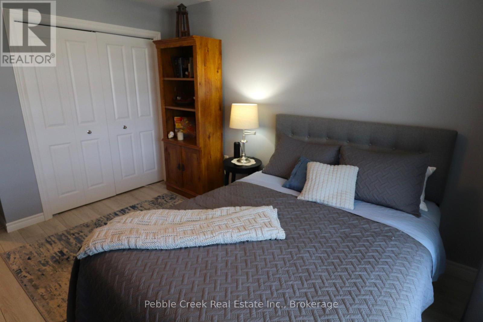 61 Lake Breeze Drive, Ashfield-Colborne-Wawanosh (Colborne), ON - Indoor Photo Showing Bedroom