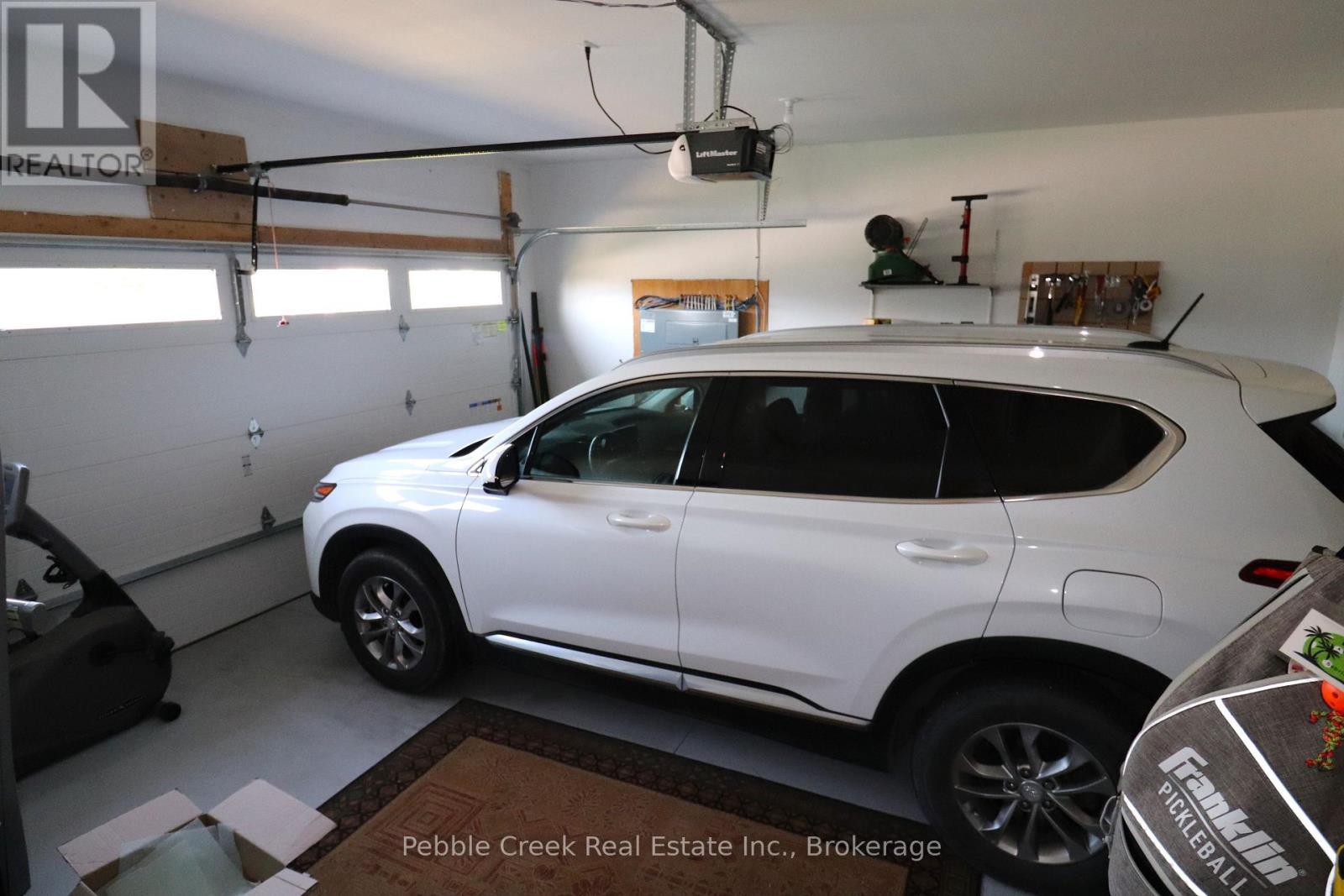 61 Lake Breeze Drive, Ashfield-Colborne-Wawanosh (Colborne), ON - Indoor Photo Showing Garage