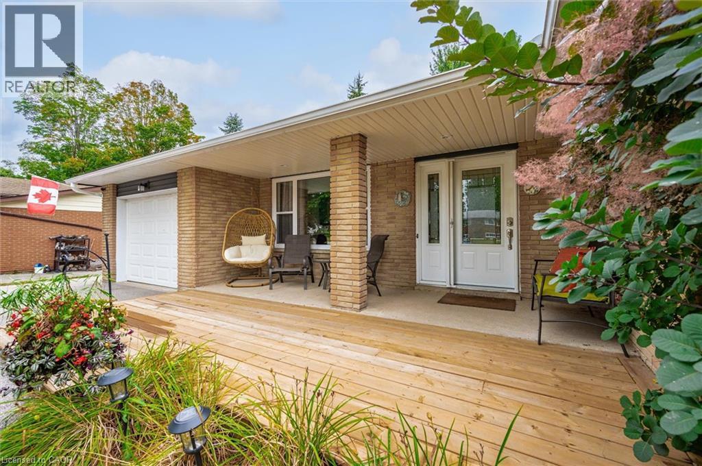 37 Victoria Crescent, Fergus, ON - Outdoor With Deck Patio Veranda