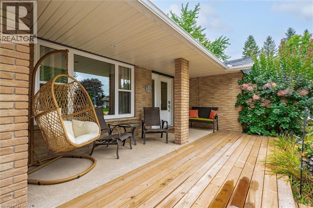 37 Victoria Crescent, Fergus, ON - Outdoor With Deck Patio Veranda With Exterior