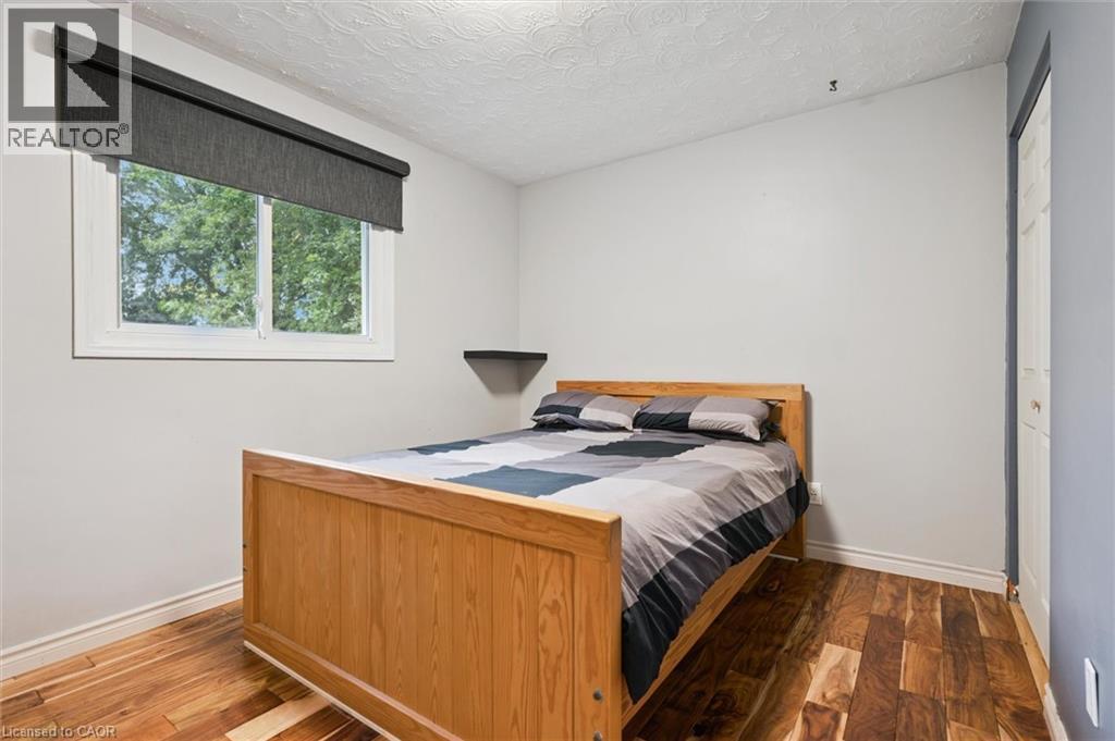 37 Victoria Crescent, Fergus, ON - Indoor Photo Showing Bedroom