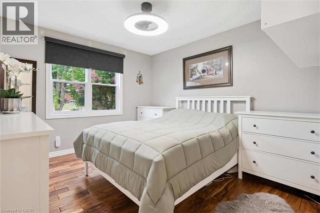 37 Victoria Crescent, Fergus, ON - Indoor Photo Showing Bedroom