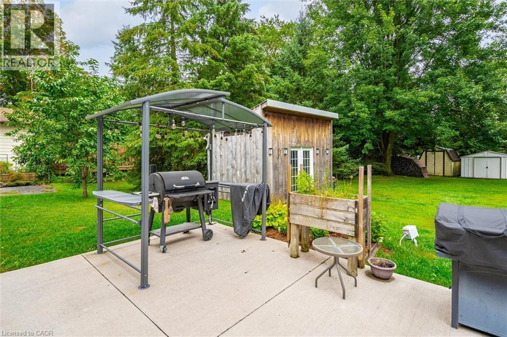 37 Victoria Crescent, Fergus, ON - Outdoor With Deck Patio Veranda With Backyard