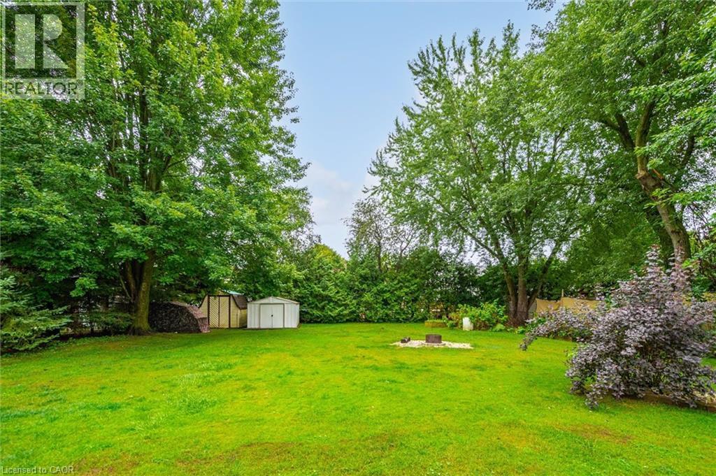 37 Victoria Crescent, Fergus, ON - Outdoor