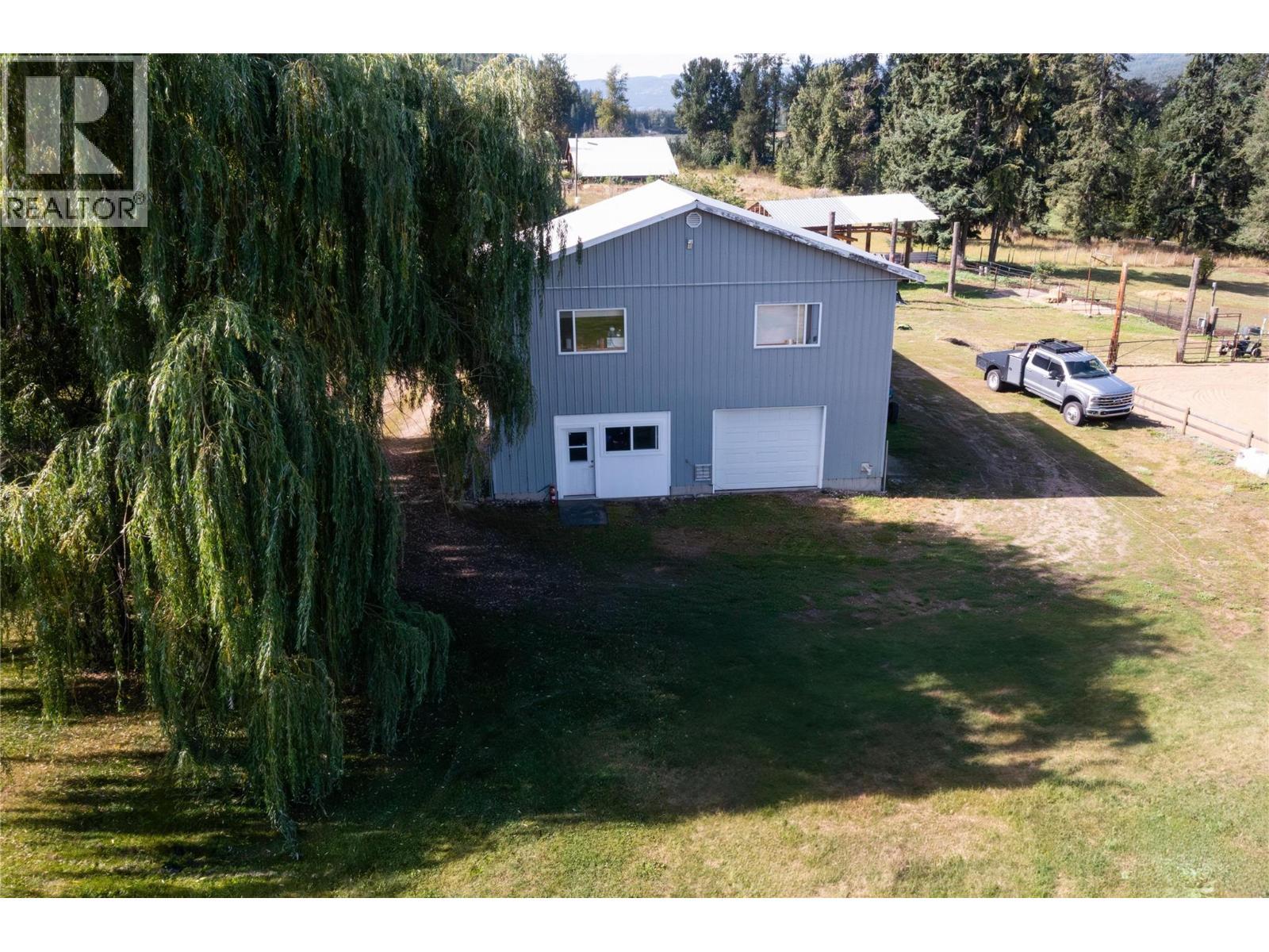 7630 97A Highway, Mara, BC - Outdoor