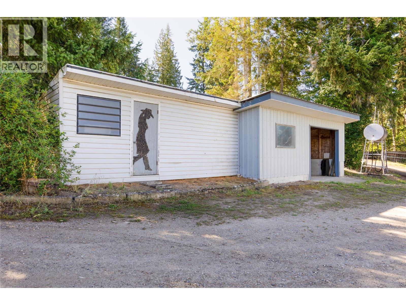 7630 97A Highway, Mara, BC - Outdoor With Exterior