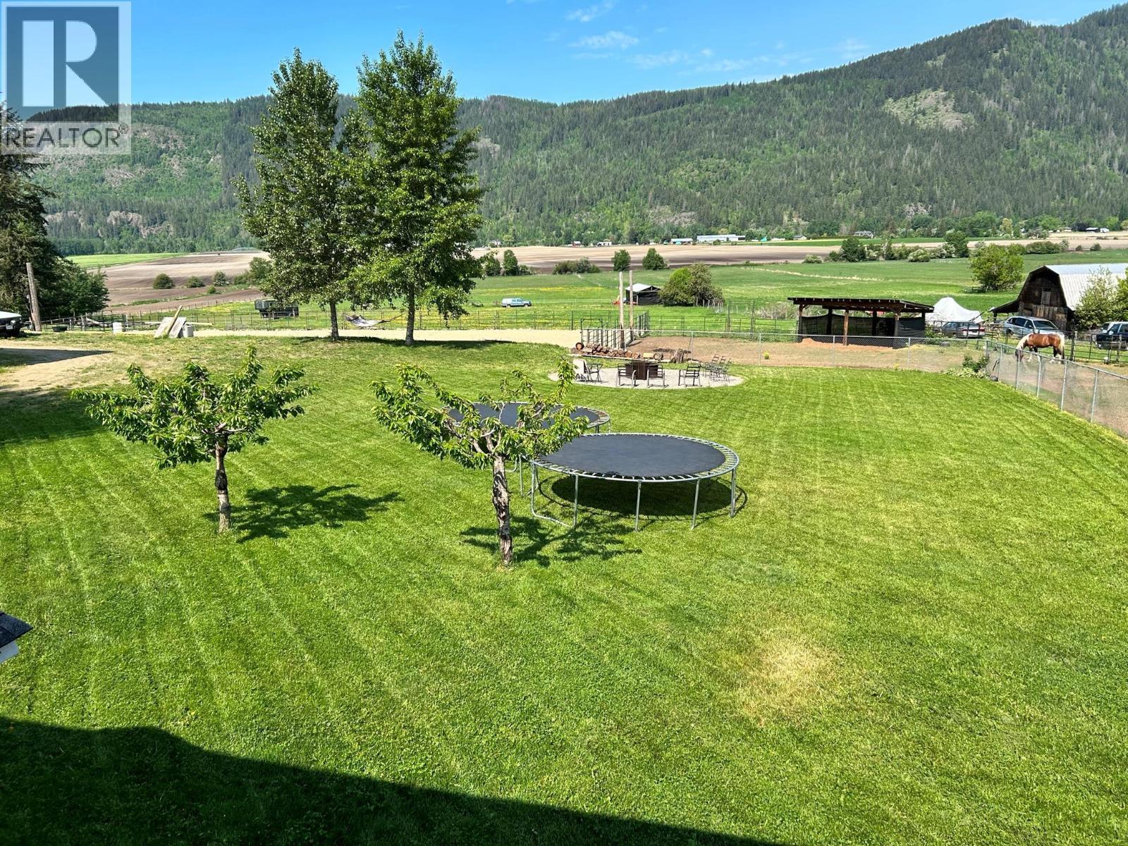 7630 97A Highway, Mara, BC - Outdoor With View