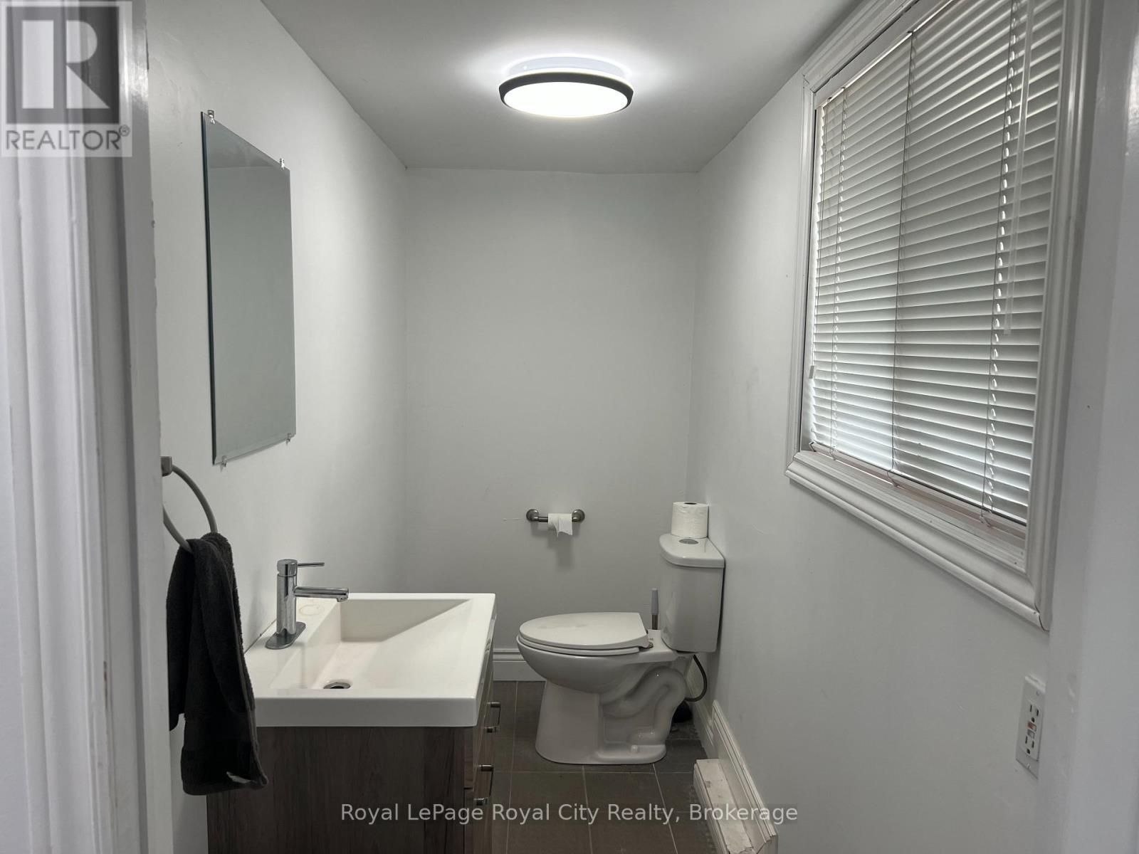 165 St Andrew Street W, Centre Wellington (Fergus), ON