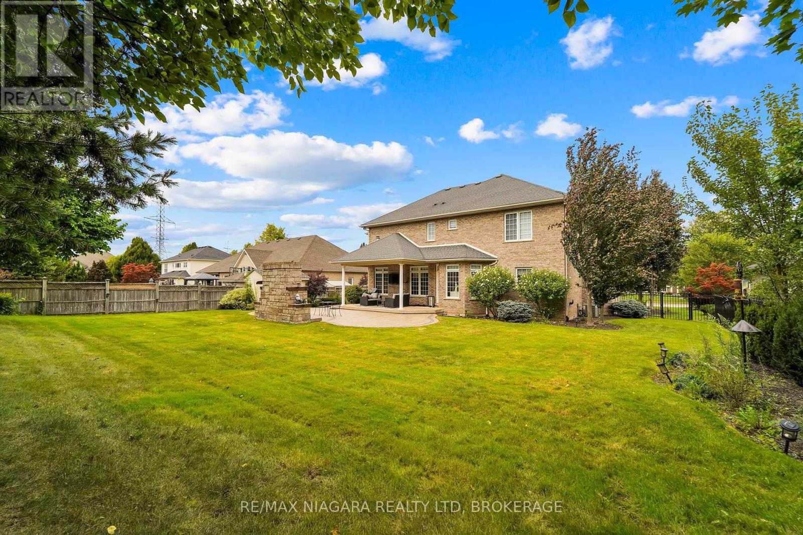 8018 Cathedral Drive, Niagara Falls (Mt. Carmel), ON - Outdoor