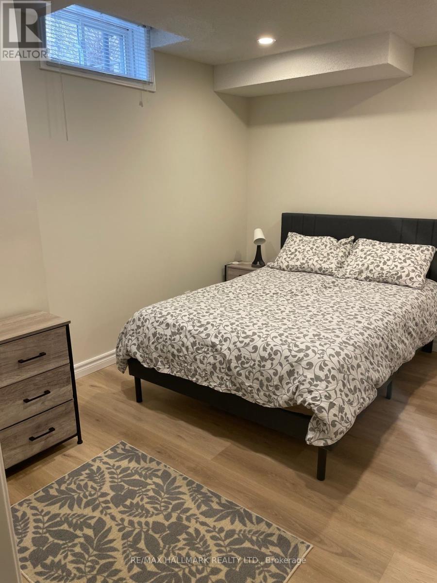 Basement Unit#1 - 37 Crystal Drive, Richmond Hill, ON - Indoor Photo Showing Bedroom