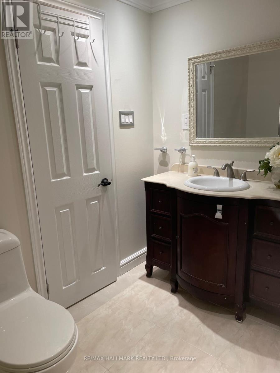 Basement Unit#1 - 37 Crystal Drive, Richmond Hill, ON - Indoor Photo Showing Bathroom