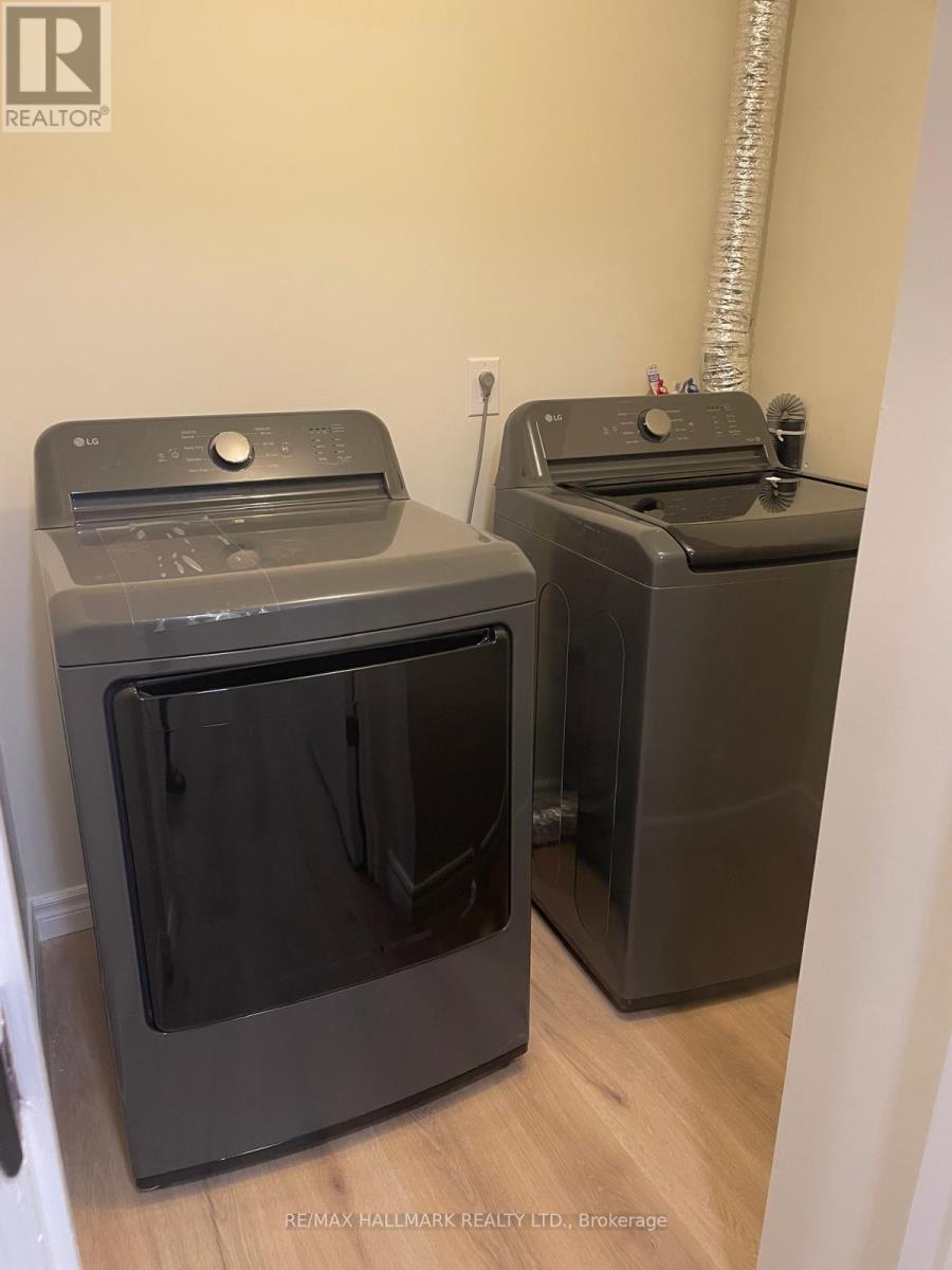 Basement Unit#1 - 37 Crystal Drive, Richmond Hill, ON - Indoor Photo Showing Laundry Room