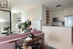 2406 - 33 LOMBARD STREET Toronto, ON M5C 3H8