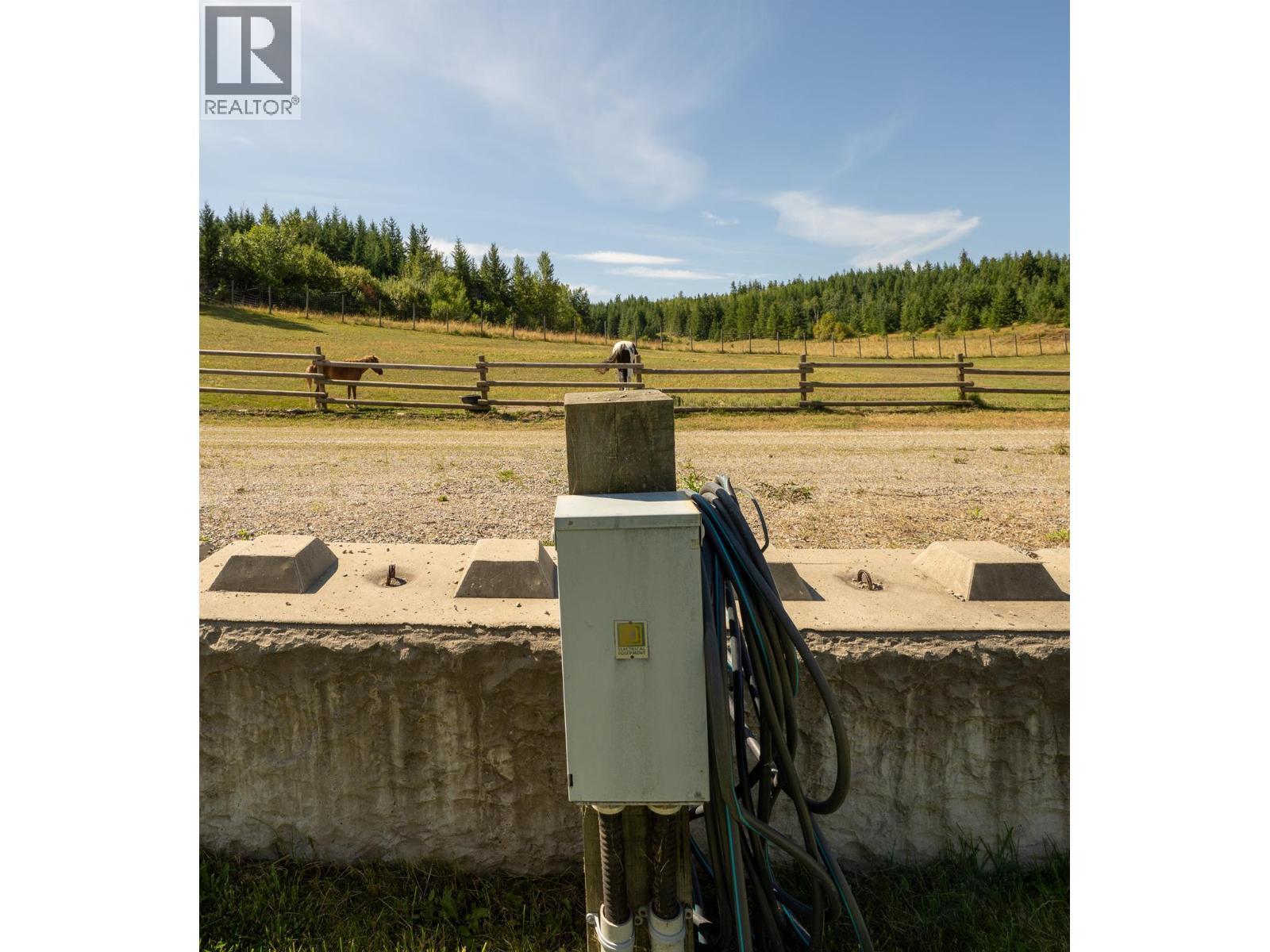 184 Monks Road, Grindrod, BC