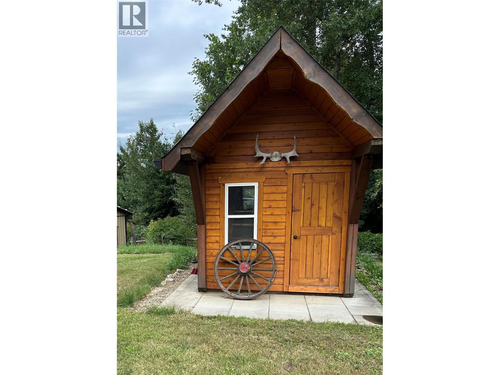 184 Monks Road, Grindrod, BC