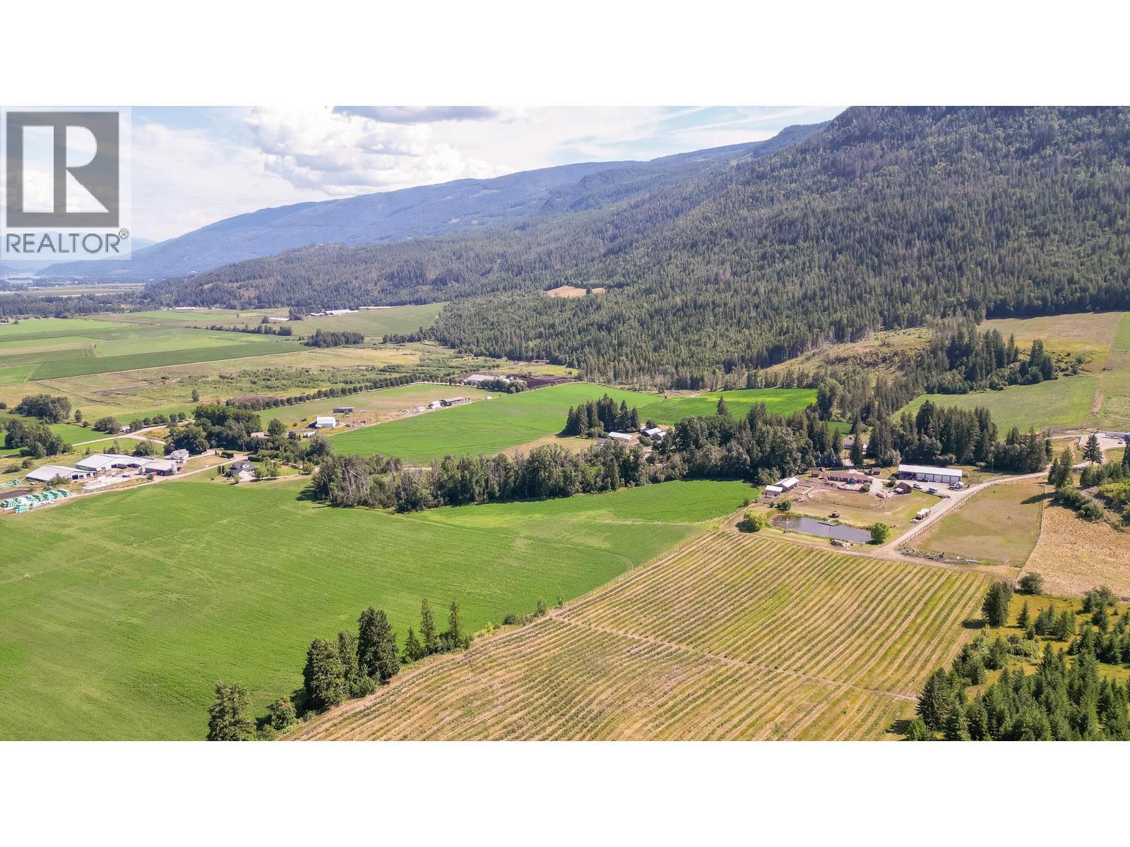 184 Monks Road, Grindrod, BC