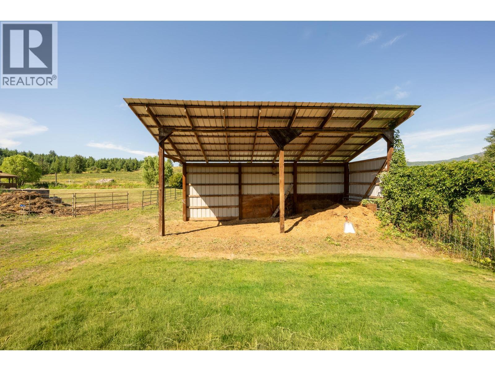 184 Monks Road, Grindrod, BC