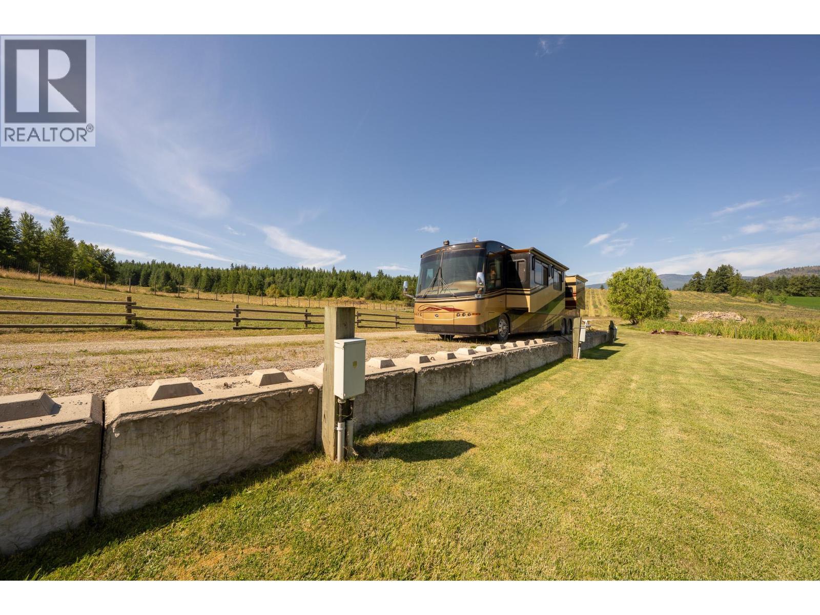 184 Monks Road, Grindrod, BC