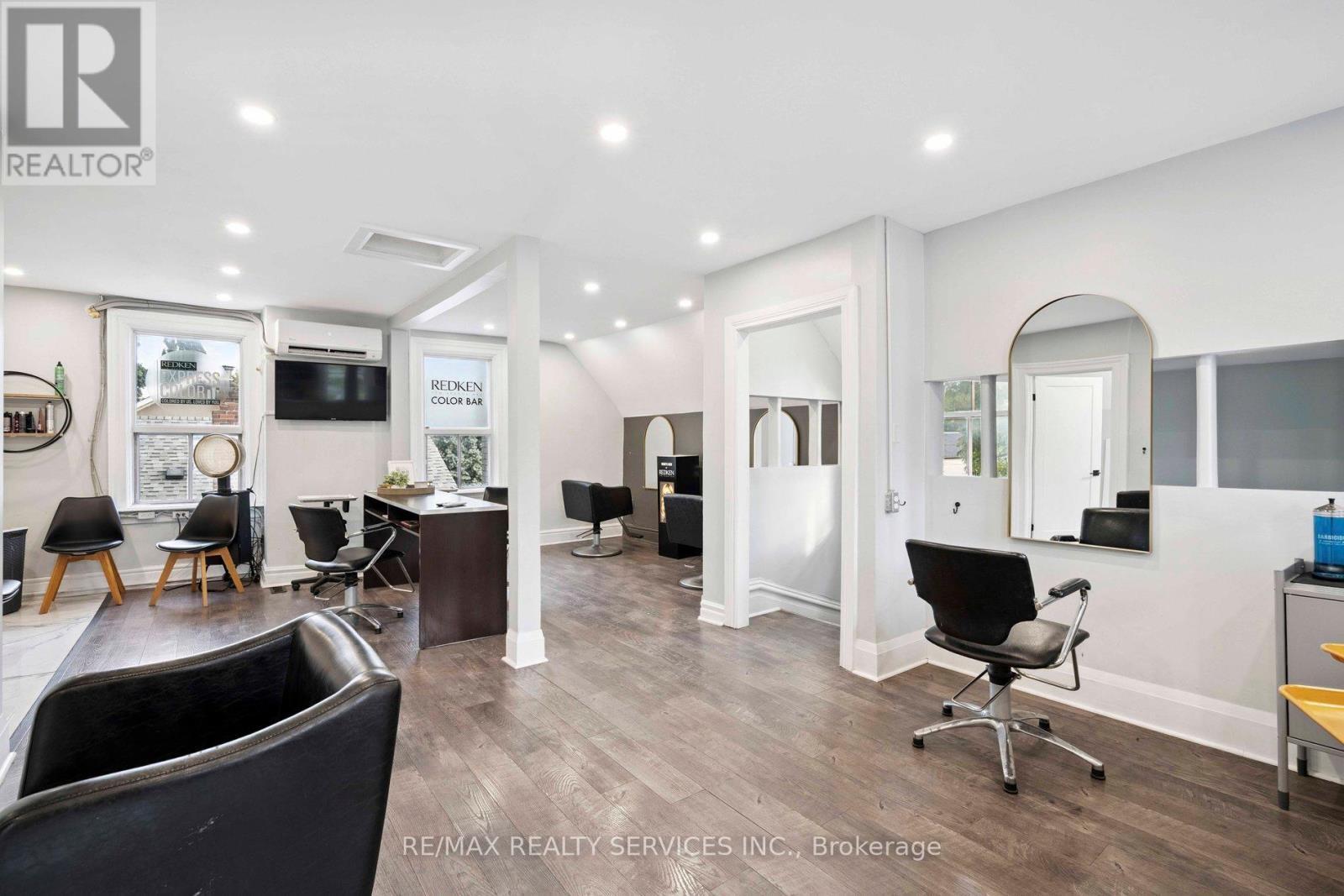 127 Queen Street W, Brampton, ON