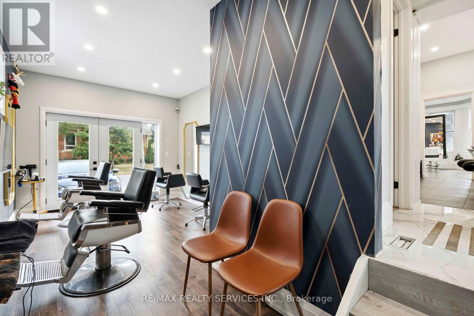 127 Queen Street W, Brampton, ON