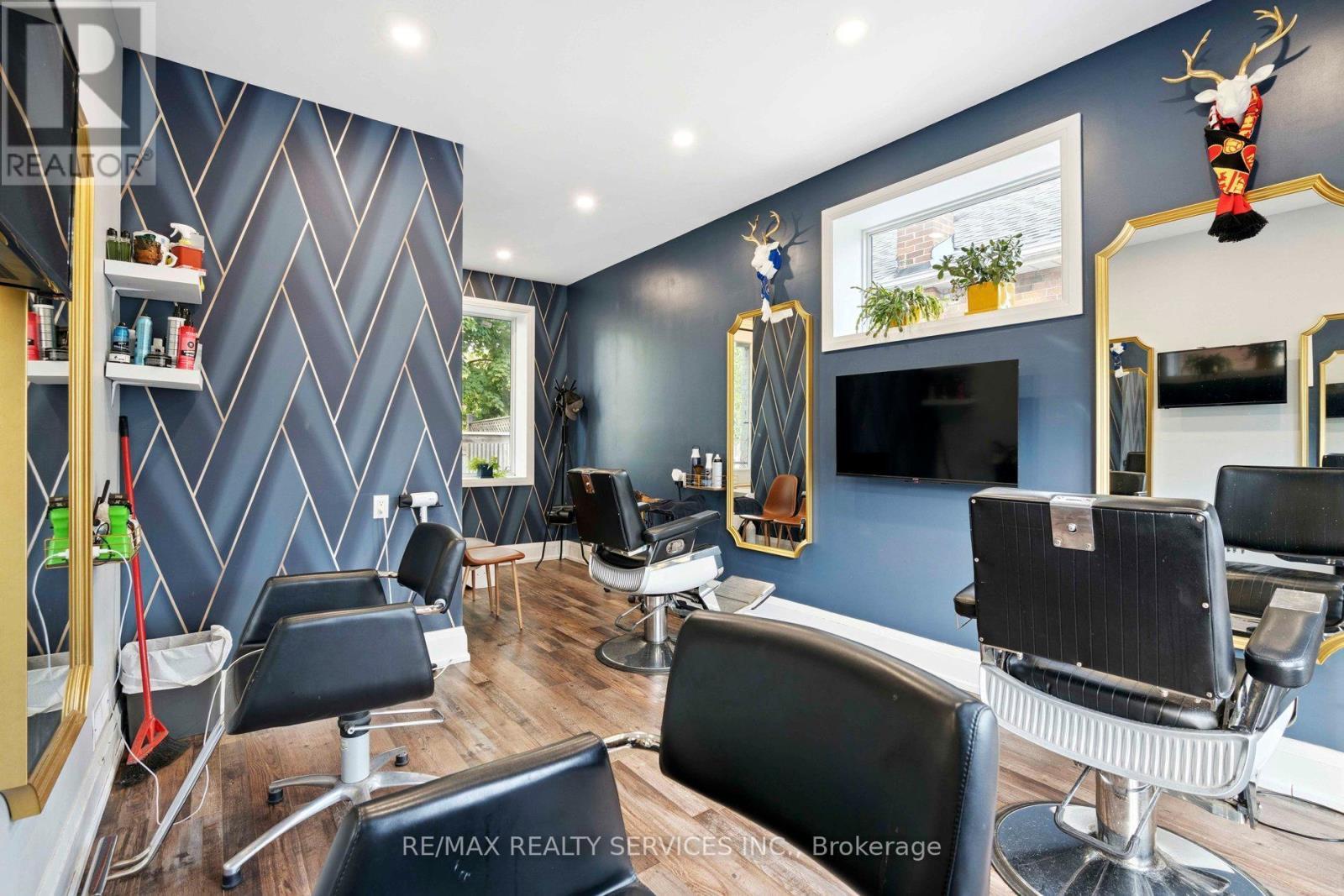 127 Queen Street W, Brampton, ON