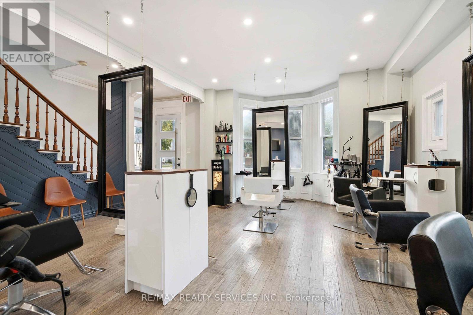 127 Queen Street W, Brampton, ON