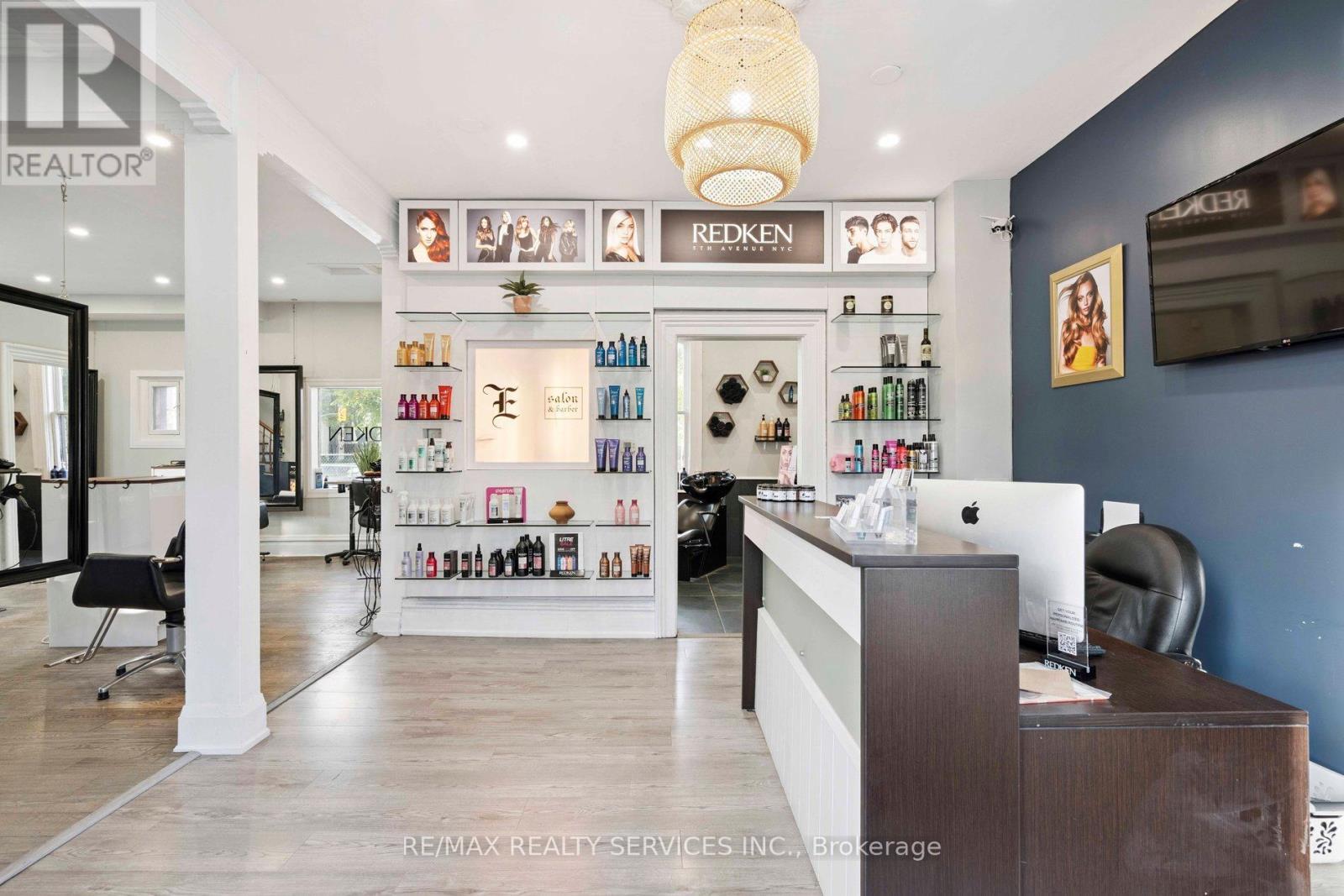 127 Queen Street W, Brampton, ON