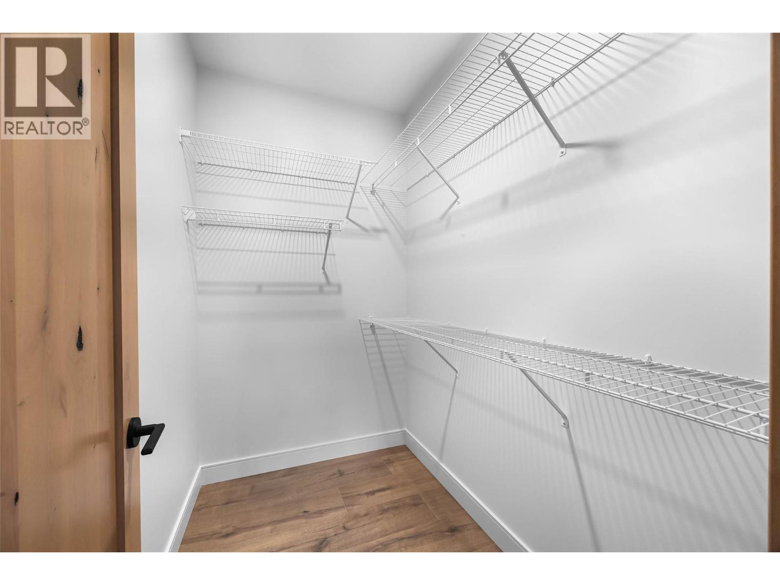 7005 Mcgillivray Lake Drive Unit# 15, Sun Peaks, BC - Indoor With Storage