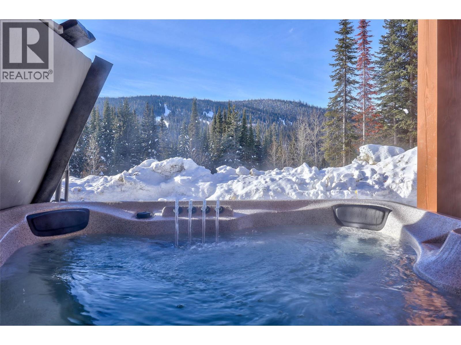 7005 Mcgillivray Lake Drive Unit# 14, Sun Peaks, BC - Outdoor With View